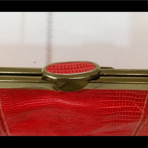 VTG* ETRA CLASSIC RED LEATHER CLUTCH CHAIN PURSE - Picture 7 of 7